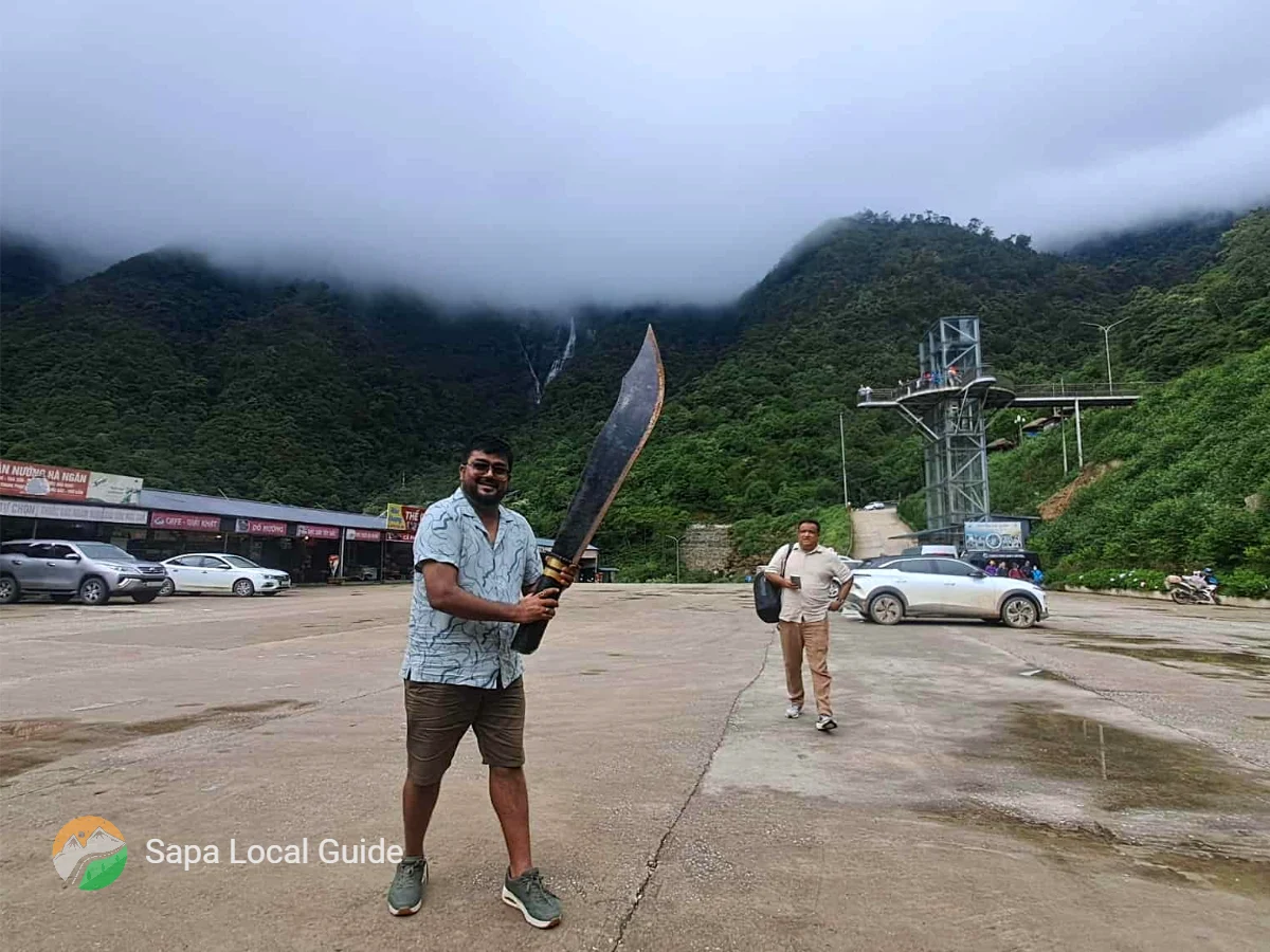 Who Are the Local Guides and What Makes Them Special